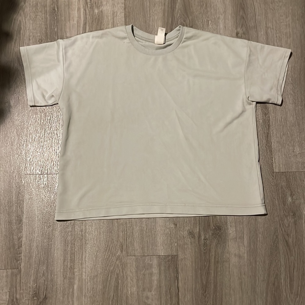 3 H&M shirts - Picture 6 of 7